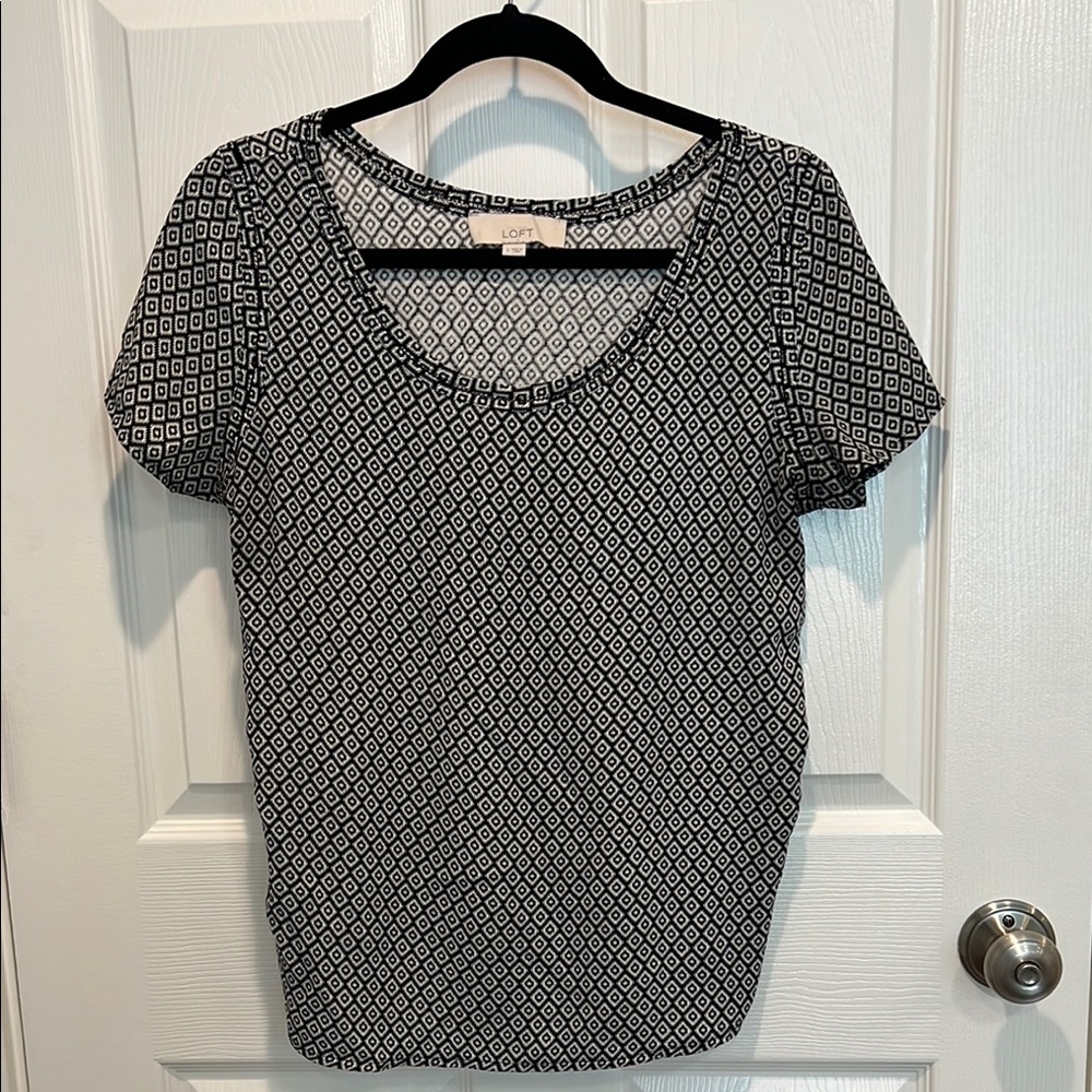 LOFT Fitted Black and White Short Sleeve Tee